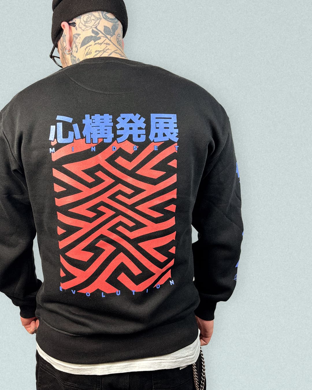 Kō Crewneck, black-red-blue