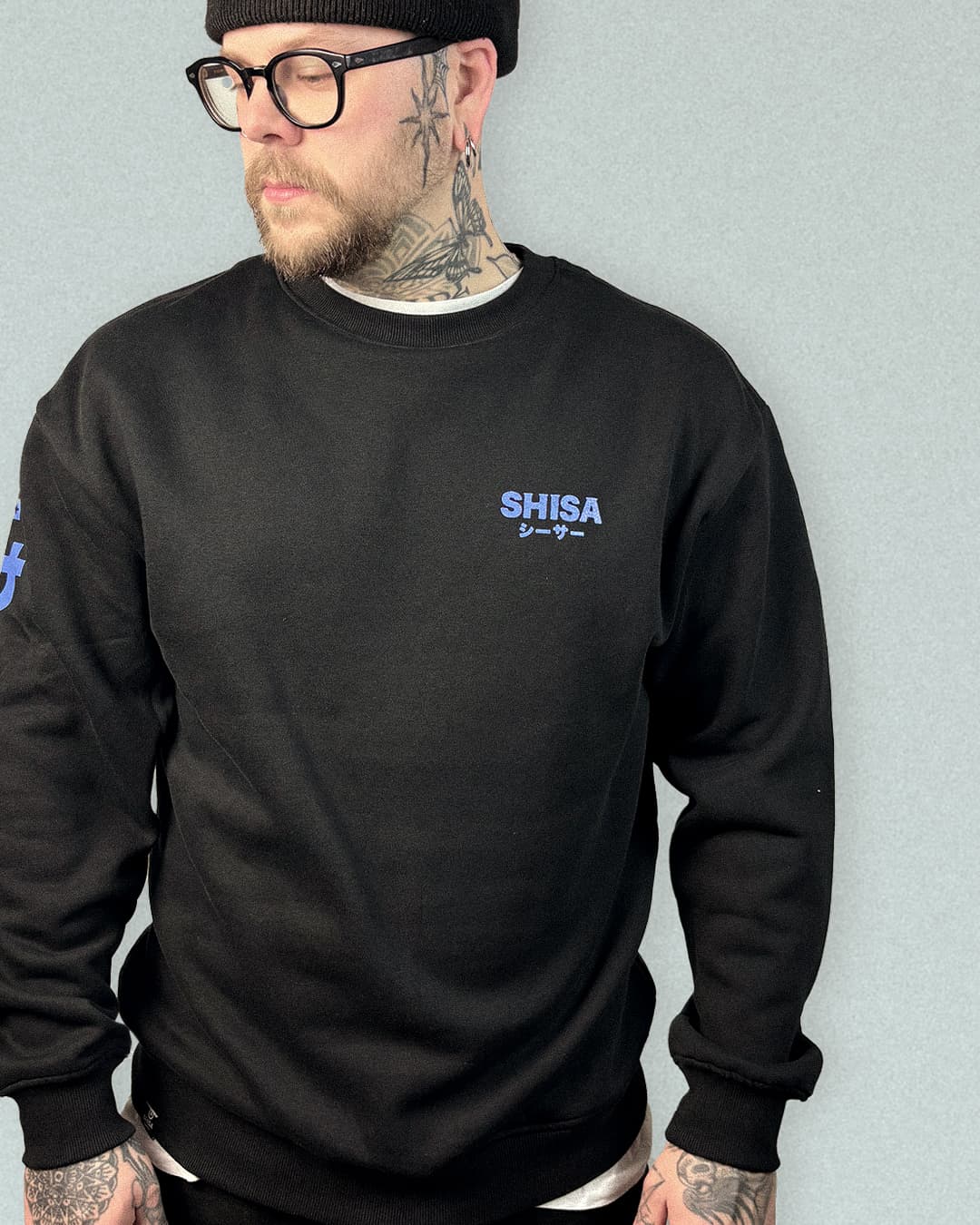 Kō Crewneck, black-red-blue